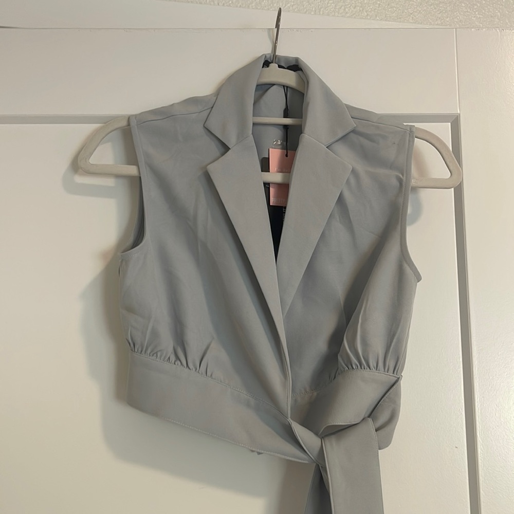 Pretty little thing two piece pant suit. Cropped shirt